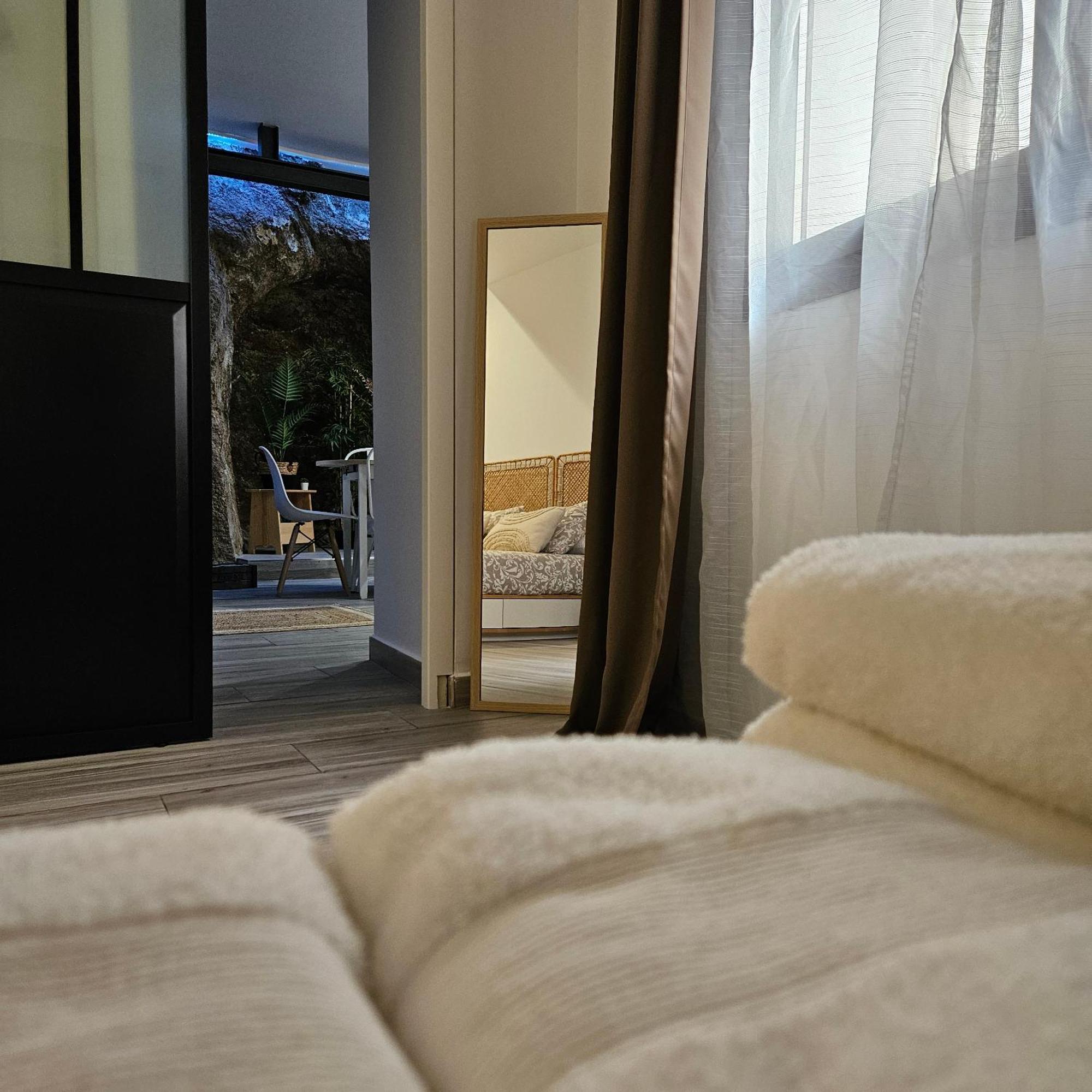 El Susurro Del Tajo La Gruta Apartment โตเลโด ภายนอก รูปภาพ